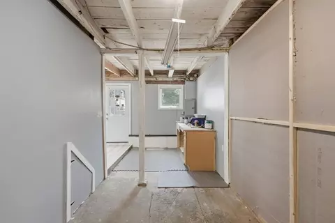 Entry Way - 415 Anthony St, Fall River, MA 02720 photo 4 of 4