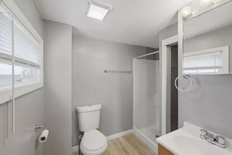 Bath - 415 Anthony St, Fall River, MA 02720 photo 2 of 3