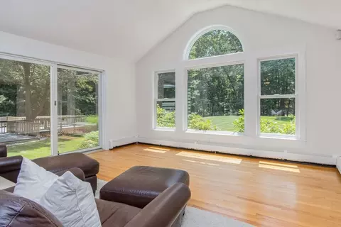 Living - 4 Upton St, Dunstable, MA 01827 photo 3 of 6