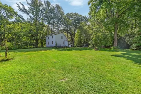 3 Barre Paxton Rd, Rutland, MA 01543