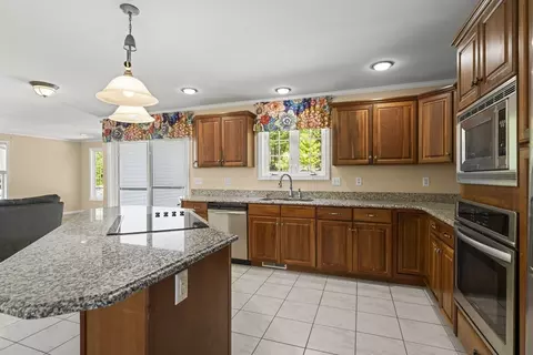Kitchen - 1507 E Mountain Rd, Westfield, MA 01085 photo 2 of 3