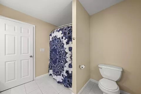Bath - 1507 E Mountain Rd, Westfield, MA 01085 photo 2 of 3