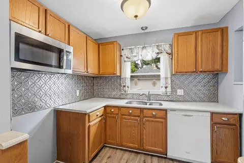 20 Mount Carmel, Chicopee, MA 01013 photo 9