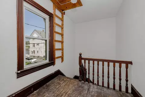 Entry Way - 154 Mott St, Fall River, MA 02721 photo 1 of 2