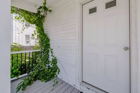Exterior - 154 Mott St, Fall River, MA 02721 photo 4 of 5