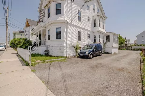 Exterior - 154 Mott St, Fall River, MA 02721 photo 2 of 5