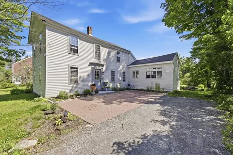 162 Skyline Trl, Middlefield, MA 01243