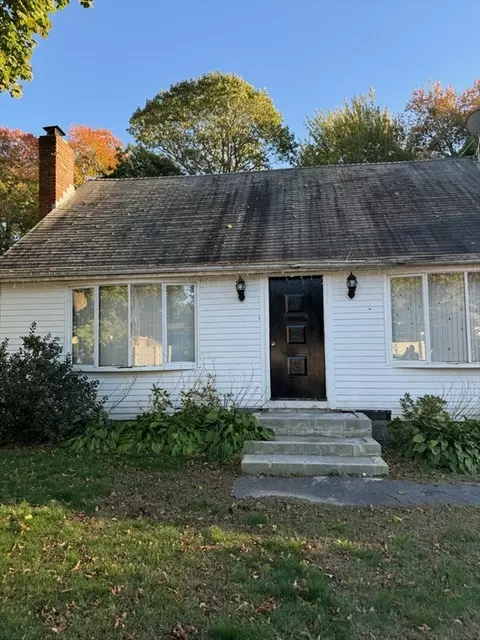 90 Sunset Ave, Brockton, MA 02301