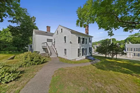 Exterior - 196 South St #A, Hingham, MA 02043 photo 3 of 3