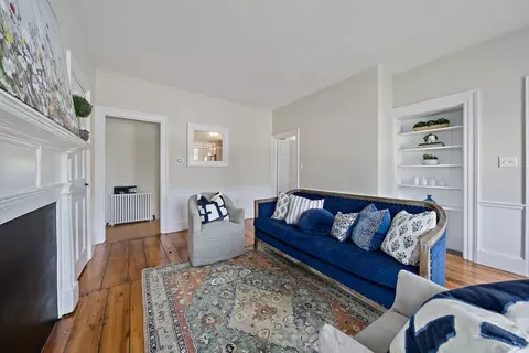Living - 196 South St #A, Hingham, MA 02043 photo 2 of 5