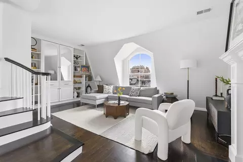 124 Beacon #PH1, Boston, MA 02116