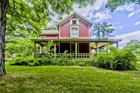Exterior - 2 Crescent Hl, Springfield, MA 01105 photo 3 of 5