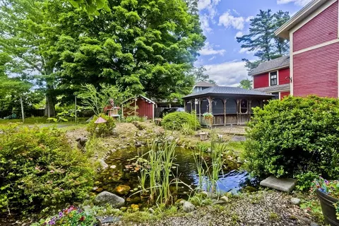 Exterior - 2 Crescent Hl, Springfield, MA 01105 photo 5 of 5