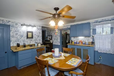Kitchen - 2 Crescent Hl, Springfield, MA 01105 photo 1 of 3