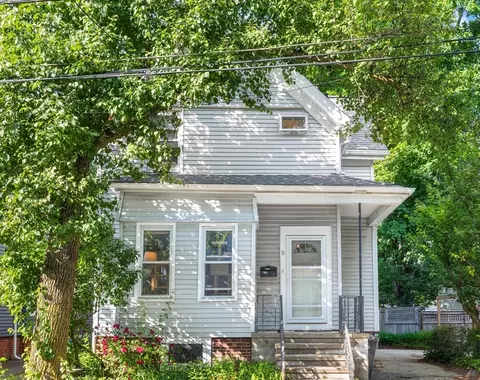 9 Hall St, Somerville, MA 02144