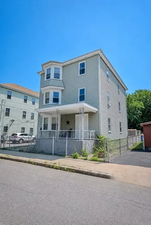 552 Alden St, Fall River, MA 02723 photo 1