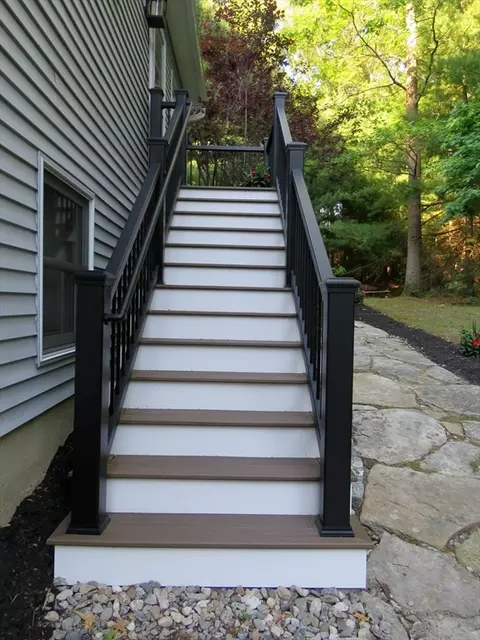 Exterior - 14 Circle Dr, Dudley, MA 01571 photo 9 of 10