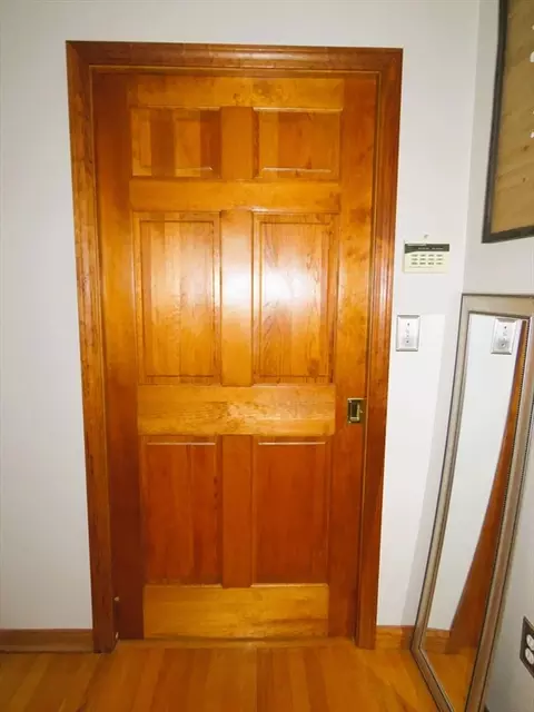 Entry Way - 14 Circle Dr, Dudley, MA 01571 photo 3 of 4