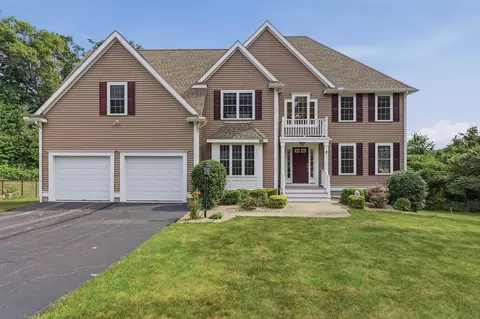 8 Victoria Cir, Shrewsbury, MA 01545