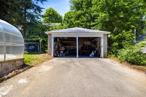 Exterior - 52 Eagle Rd, Worcester, MA 01605 photo 10 of 10