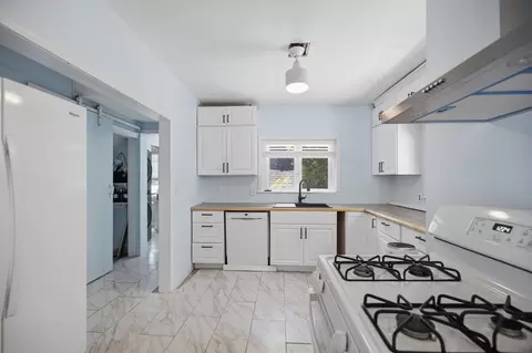 Kitchen - 52 Eagle Rd, Worcester, MA 01605 photo 1 of 2