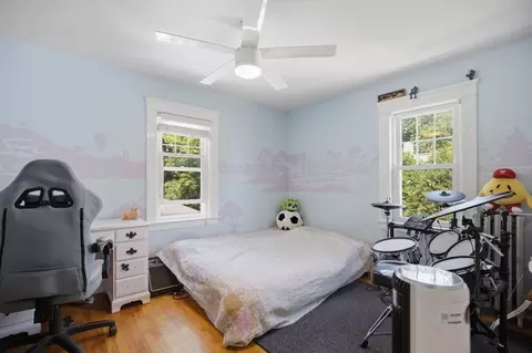 Bedroom - 52 Eagle Rd, Worcester, MA 01605 photo 5 of 5