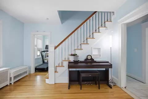 Entry Way - 52 Eagle Rd, Worcester, MA 01605 photo 6 of 6
