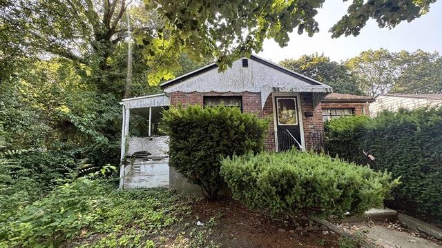 77 Favre, Mattapan, MA 02126