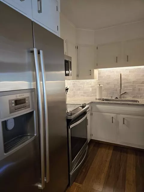 Kitchen - 31 Hamlin Ln #B24, Needham, MA 02492 photo 4 of 5