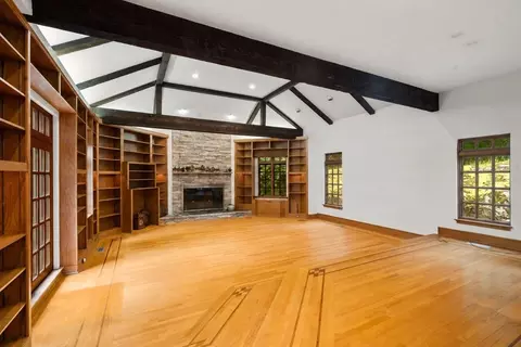Living - 43 Monadnock Rd, Wellesley, MA 02481 photo 4 of 7