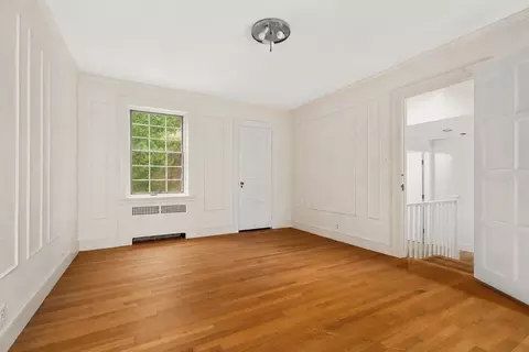 Bedroom - 43 Monadnock Rd, Wellesley, MA 02481 photo 4 of 9