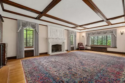 Living - 43 Monadnock Rd, Wellesley, MA 02481 photo 3 of 7