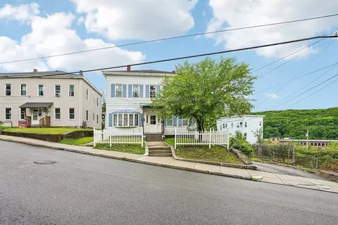 25 Beech St, Fitchburg, MA 01420