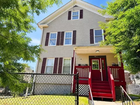 Exterior - 15 May St, Worcester, MA 01610 photo 2 of 3