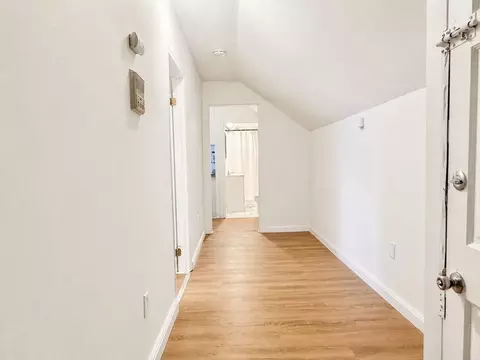 Entry Way - 15 May St, Worcester, MA 01610 photo 2 of 2