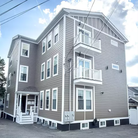 Exterior - 4 High St Ter #2, Everett, MA 02149 photo 3 of 8