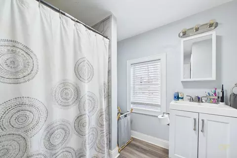 Bath - 1413 Rodman St, Fall River, MA 02721 photo 2 of 3
