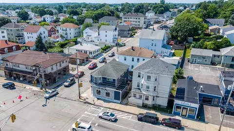 View/Area - 1413 Rodman St, Fall River, MA 02721 photo 2 of 4