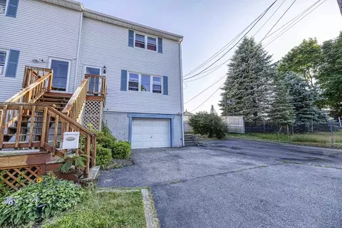 721 Cambridge St #B, Fall River, MA 02721 photo 2