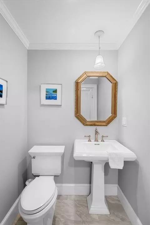 Bath - 89 Gale Rd, Swampscott, MA 01907 photo 1 of 4