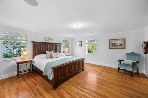 Bedroom - 89 Gale Rd, Swampscott, MA 01907 photo 1 of 4