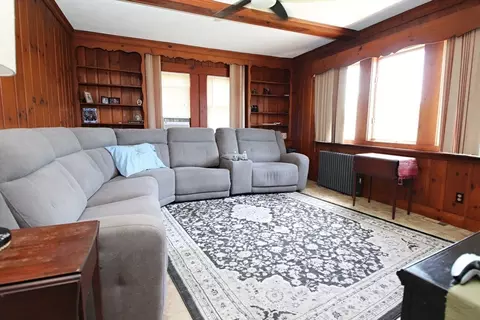 Living - 116 Main St, Saugus, MA 01906 photo 2 of 4