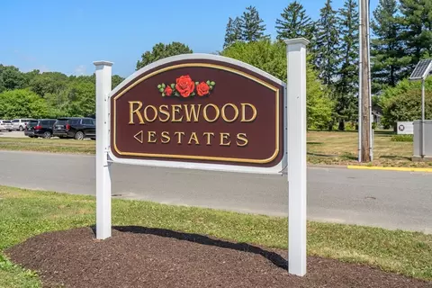 9 Rosewood Ln #9, Southwick, MA 01077