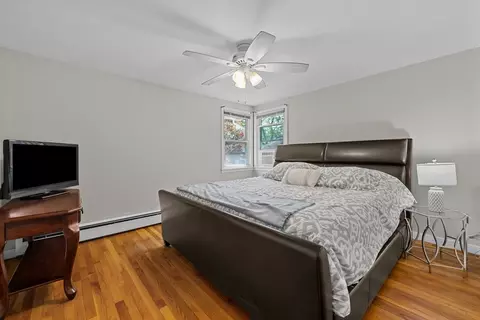 Bedroom - 28 Greybert Ln, Worcester, MA 01602 photo 3 of 4