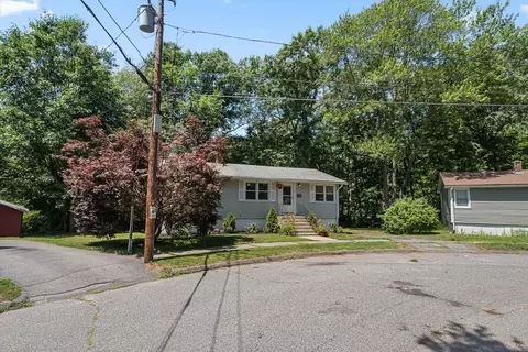 Exterior - 28 Greybert Ln, Worcester, MA 01602 photo 5 of 8
