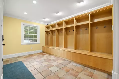 Entry Way - 140 High St, Dunstable, MA 01827 photo 1 of 1