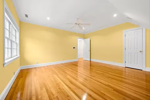 Bedroom - 140 High St, Dunstable, MA 01827 photo 2 of 5