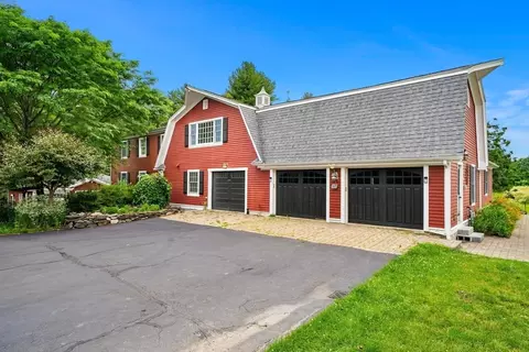 Exterior - 140 High St, Dunstable, MA 01827 photo 1 of 9