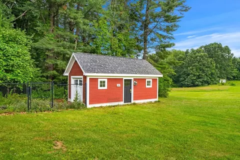 Exterior - 140 High St, Dunstable, MA 01827 photo 9 of 9