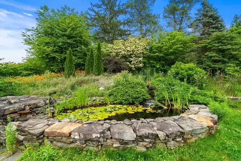 Exterior - 140 High St, Dunstable, MA 01827 photo 8 of 9